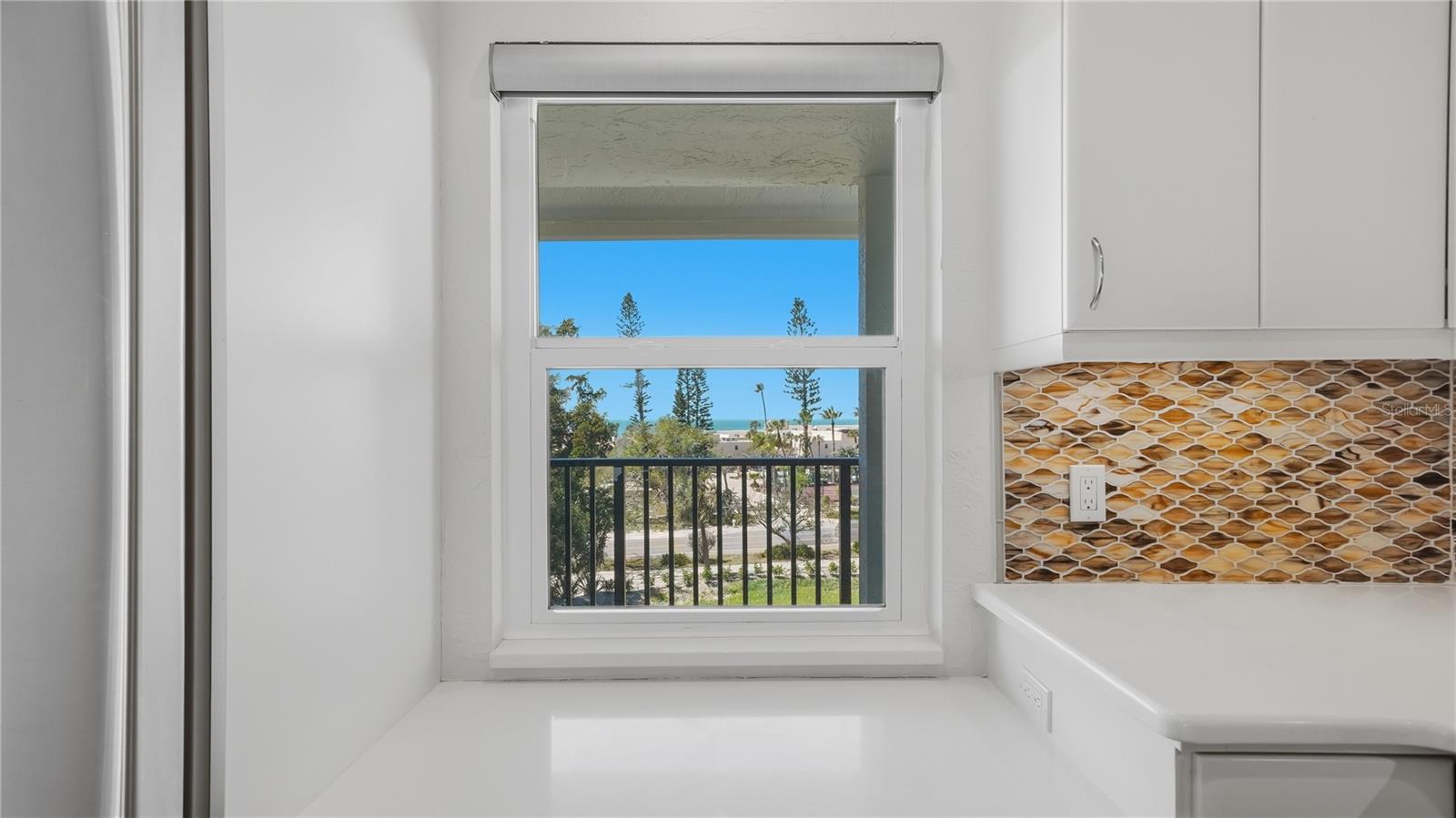 WINDWARD BAY AMD - Residential