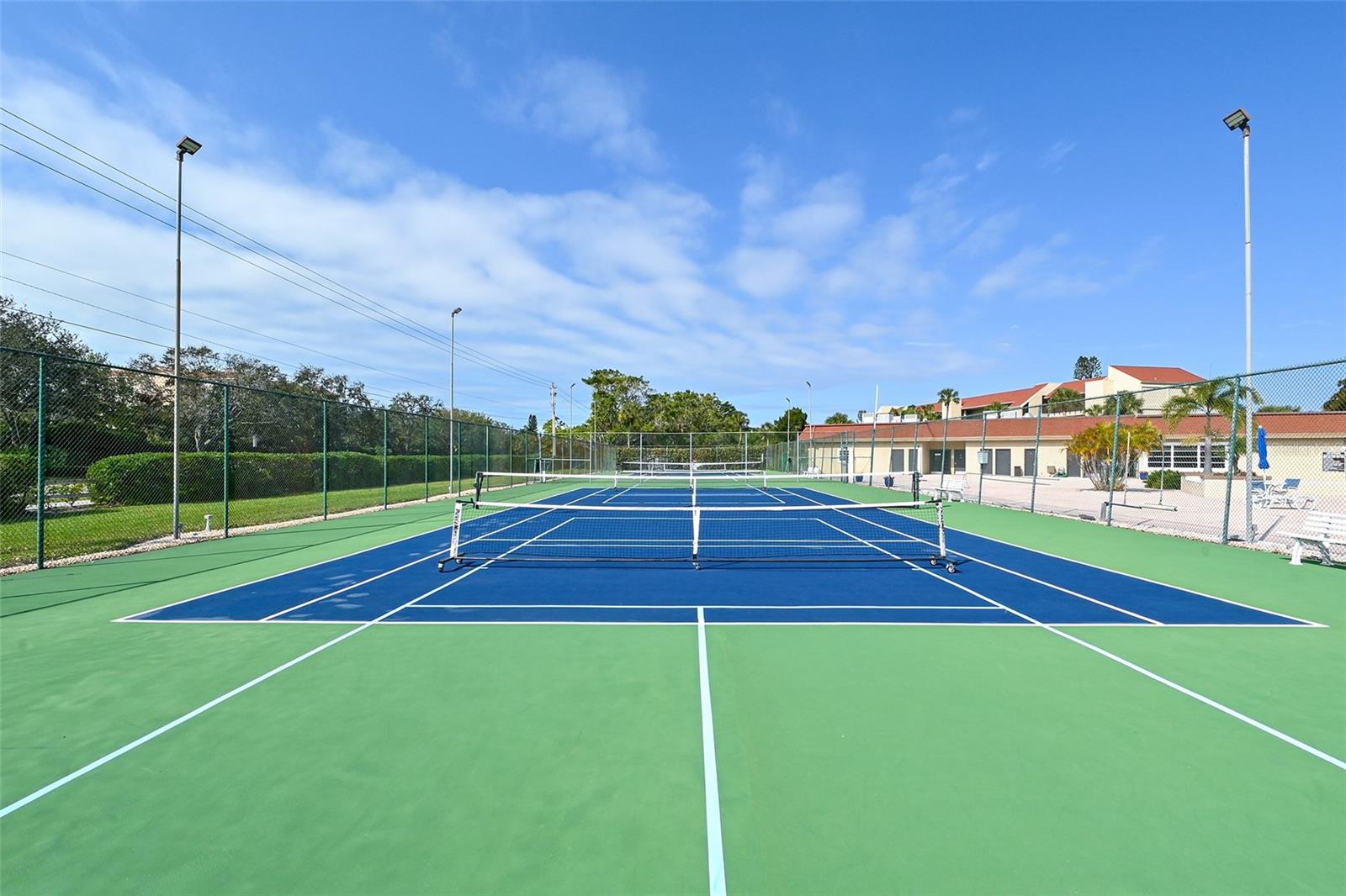 WINDWARD BAY AMD - Residential