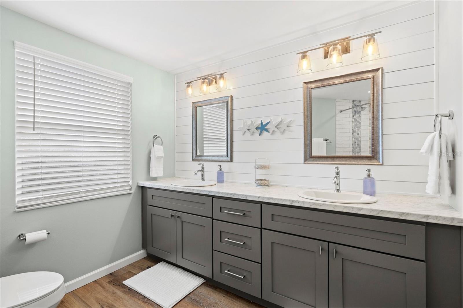 GULF GATE - Residential