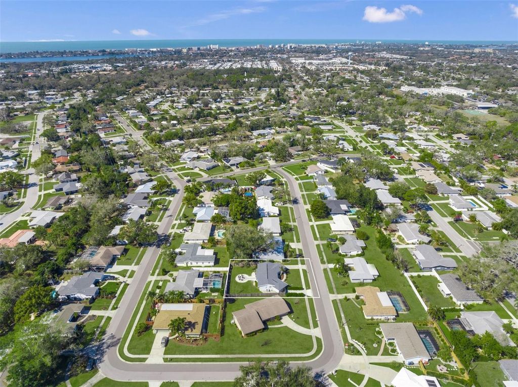 Photo of 3165 Regatta Circle, Sarasota, FL 34231 (MLS # A4683961)