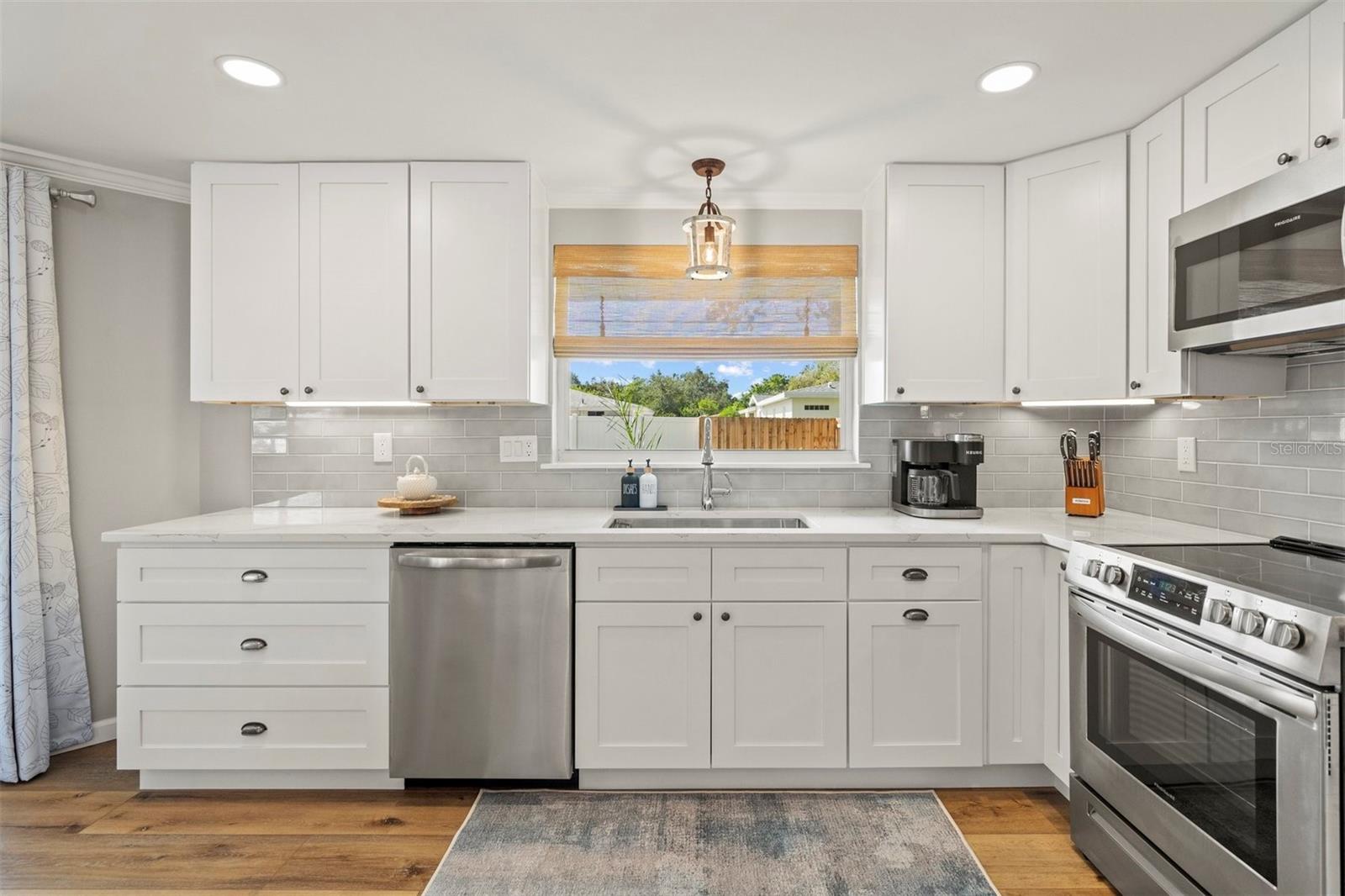 GULF GATE - Residential