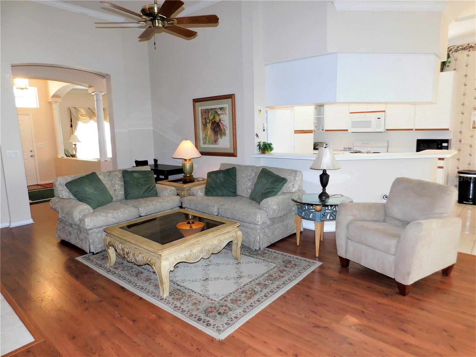 PARCEL B - THE PINNACLE - Residential Lease