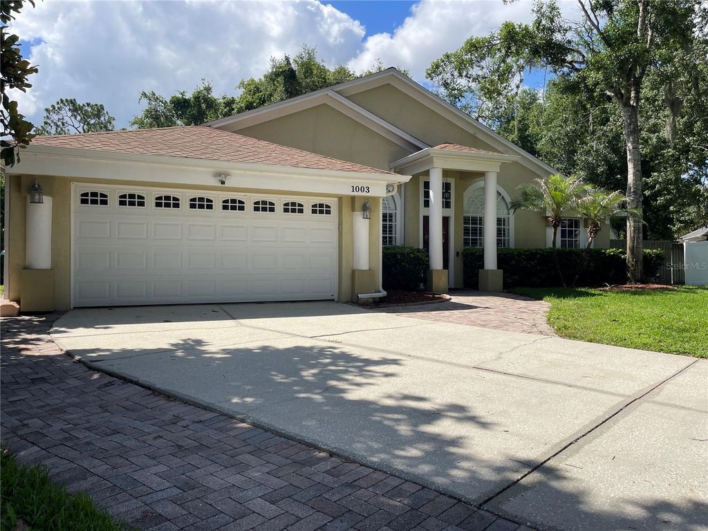 Photo of 1003 Foggy Brook Place, Longwood, FL 32750 (MLS # O6388078)