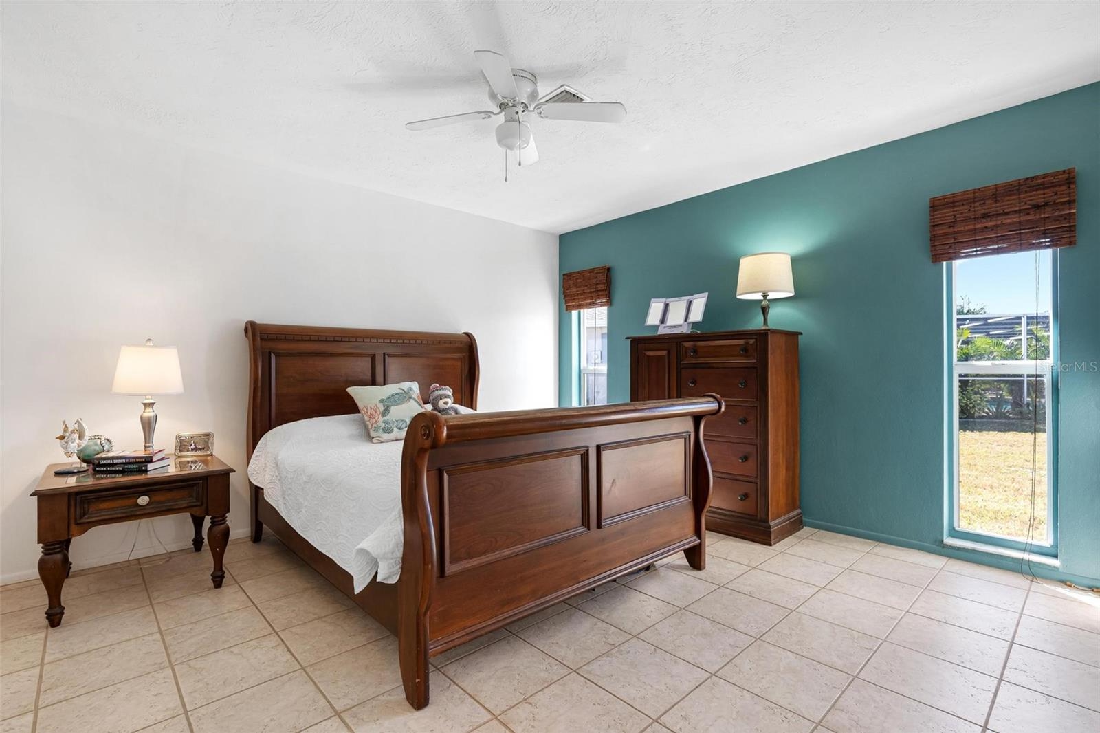 VENICE GARDENS - Residential