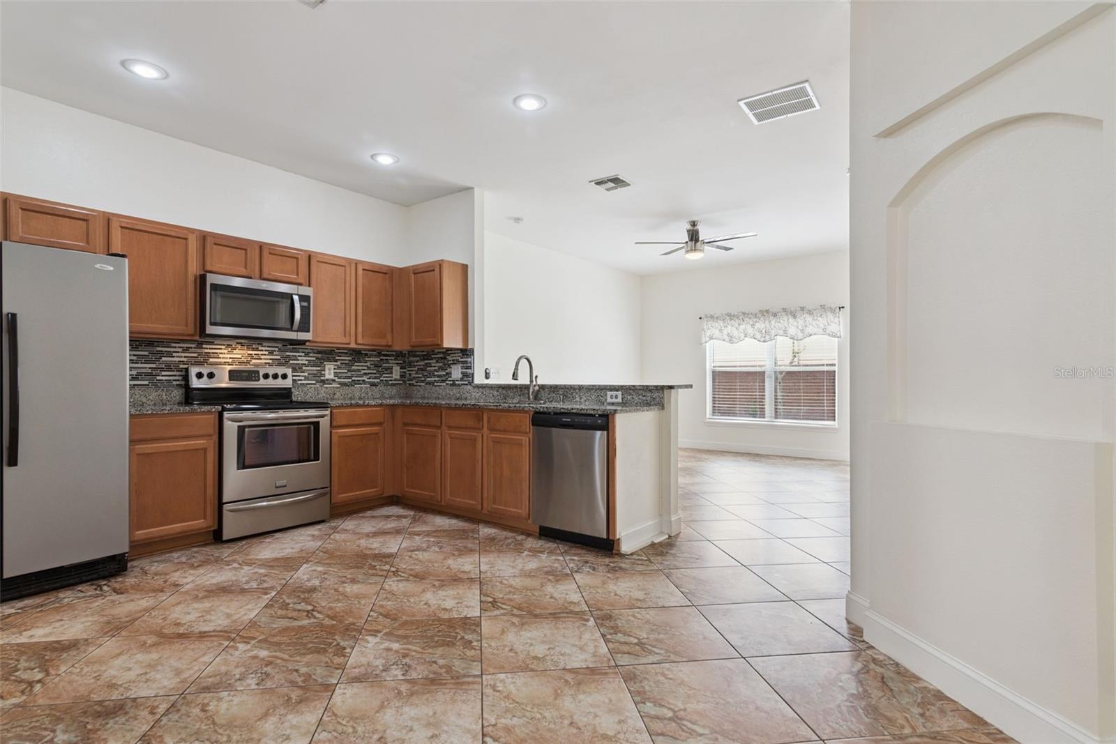 WATERSIDE ESTATES - Residential