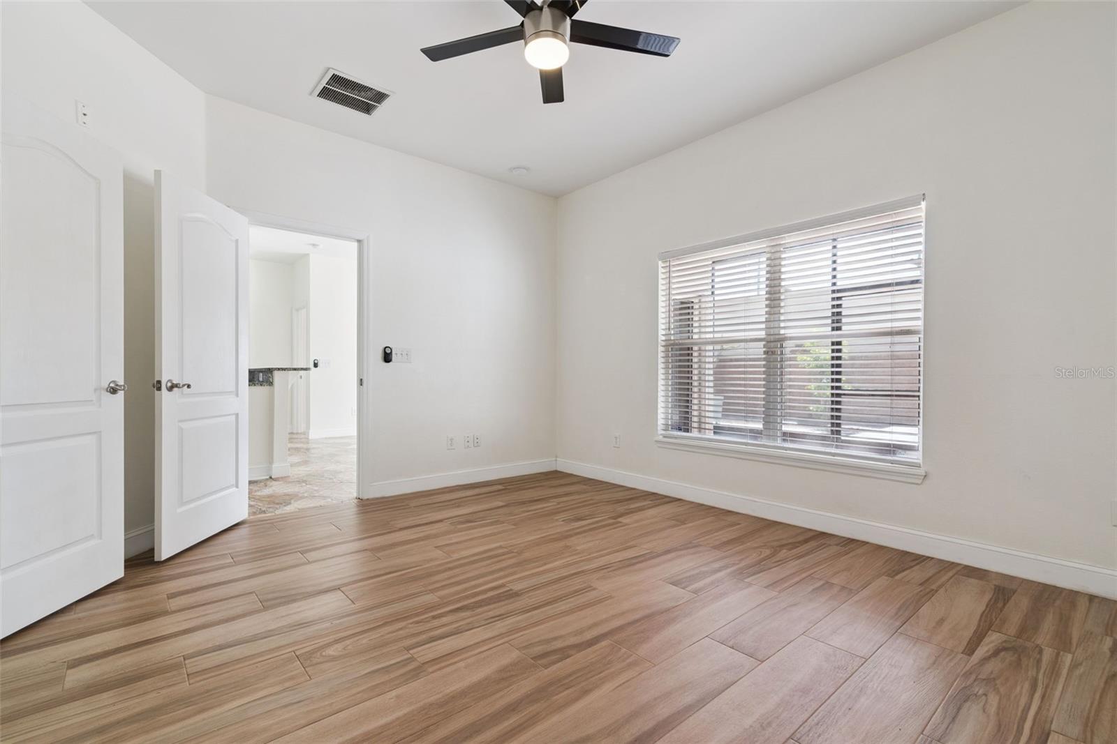 WATERSIDE ESTATES - Residential