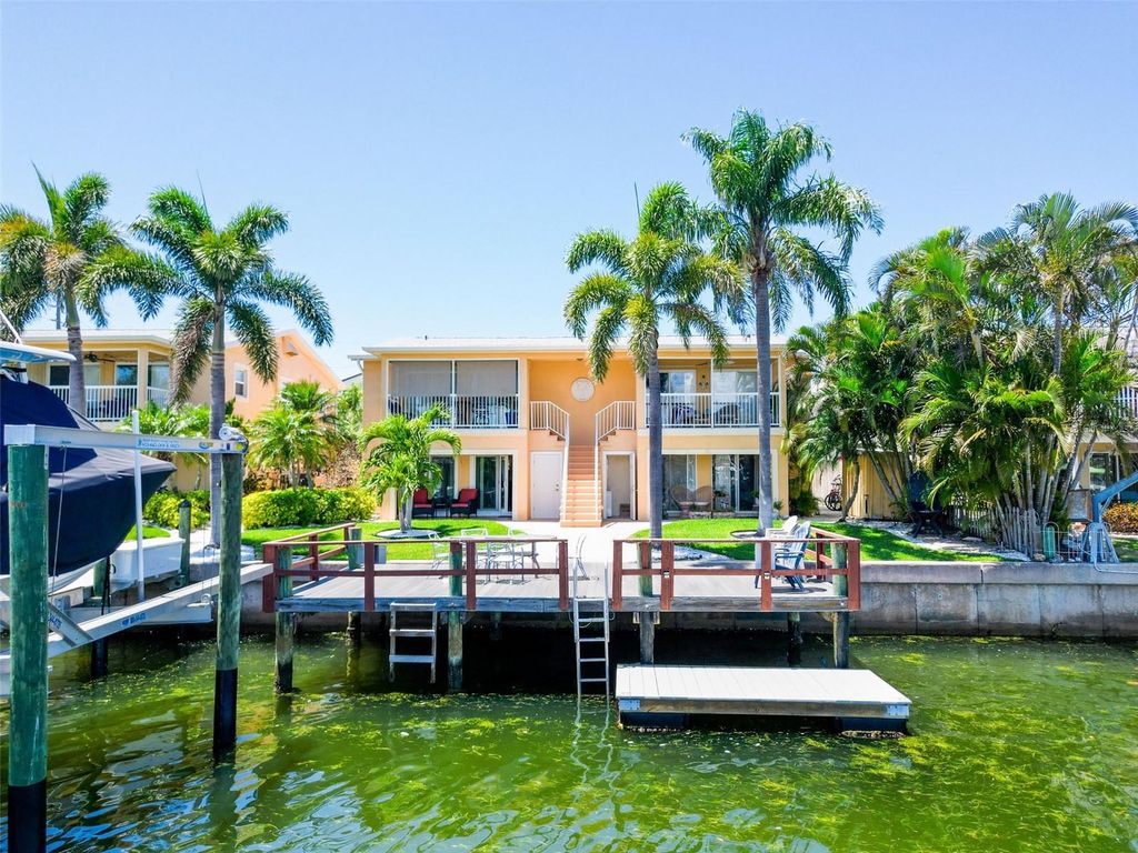 Photo of 2687 Woodette Dr #B, Dunedin, FL 34698 (MLS # TB8503539)