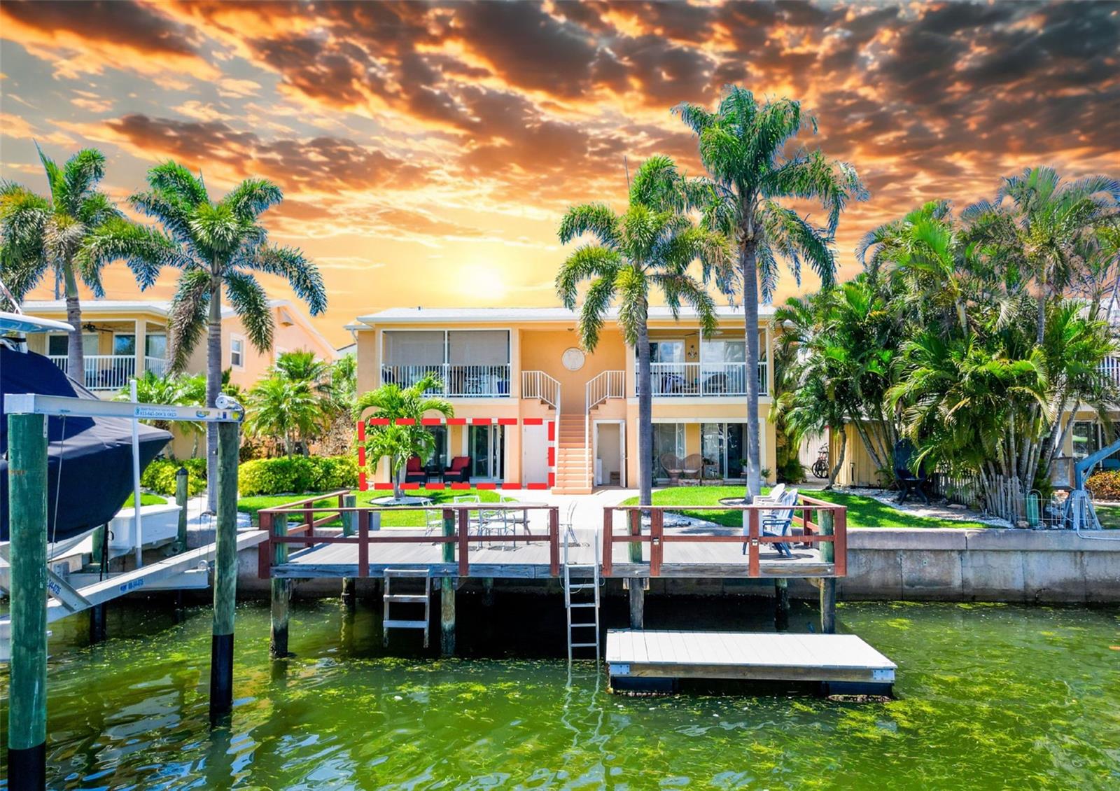 COCONUT VILLAS OF DUNEDIN CONDO - Residential