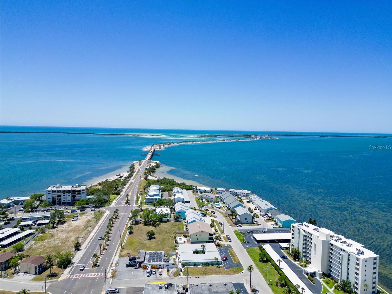 COCONUT VILLAS OF DUNEDIN CONDO - Residential