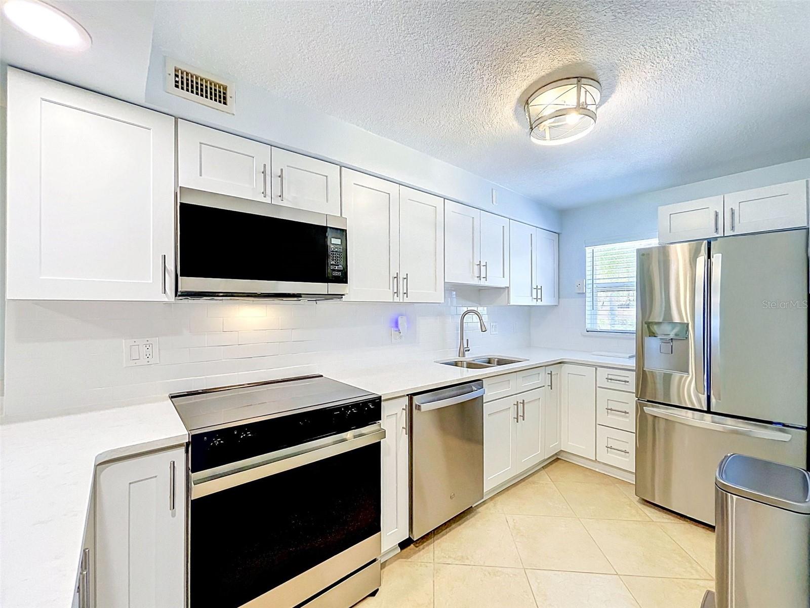 COCONUT VILLAS OF DUNEDIN CONDO - Residential
