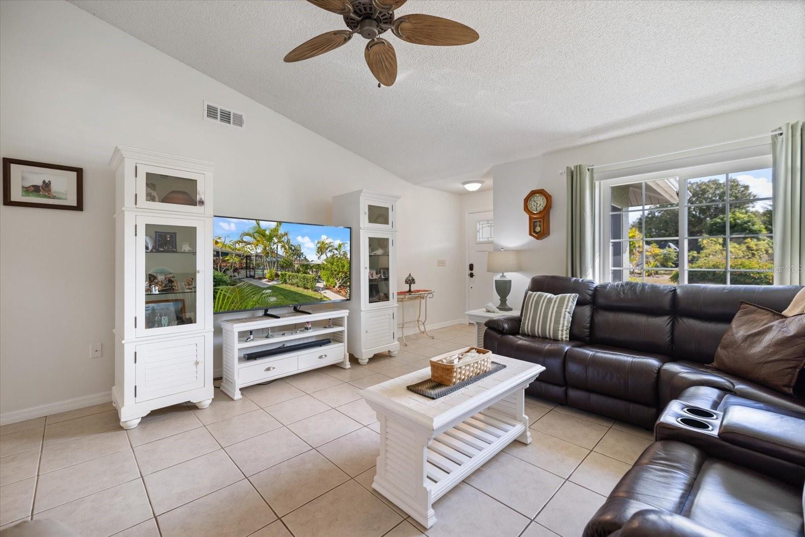 CHESTNUT CREEK LAKES OF - Residential