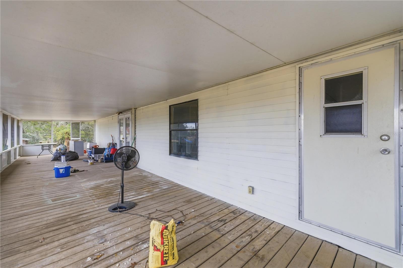 VICTORIA OAKS - Residential