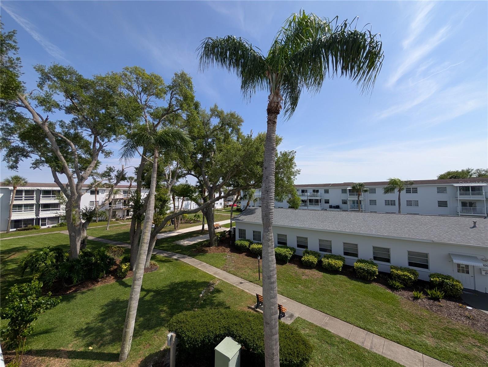 THE FOURTH BAYSHORE - Residential