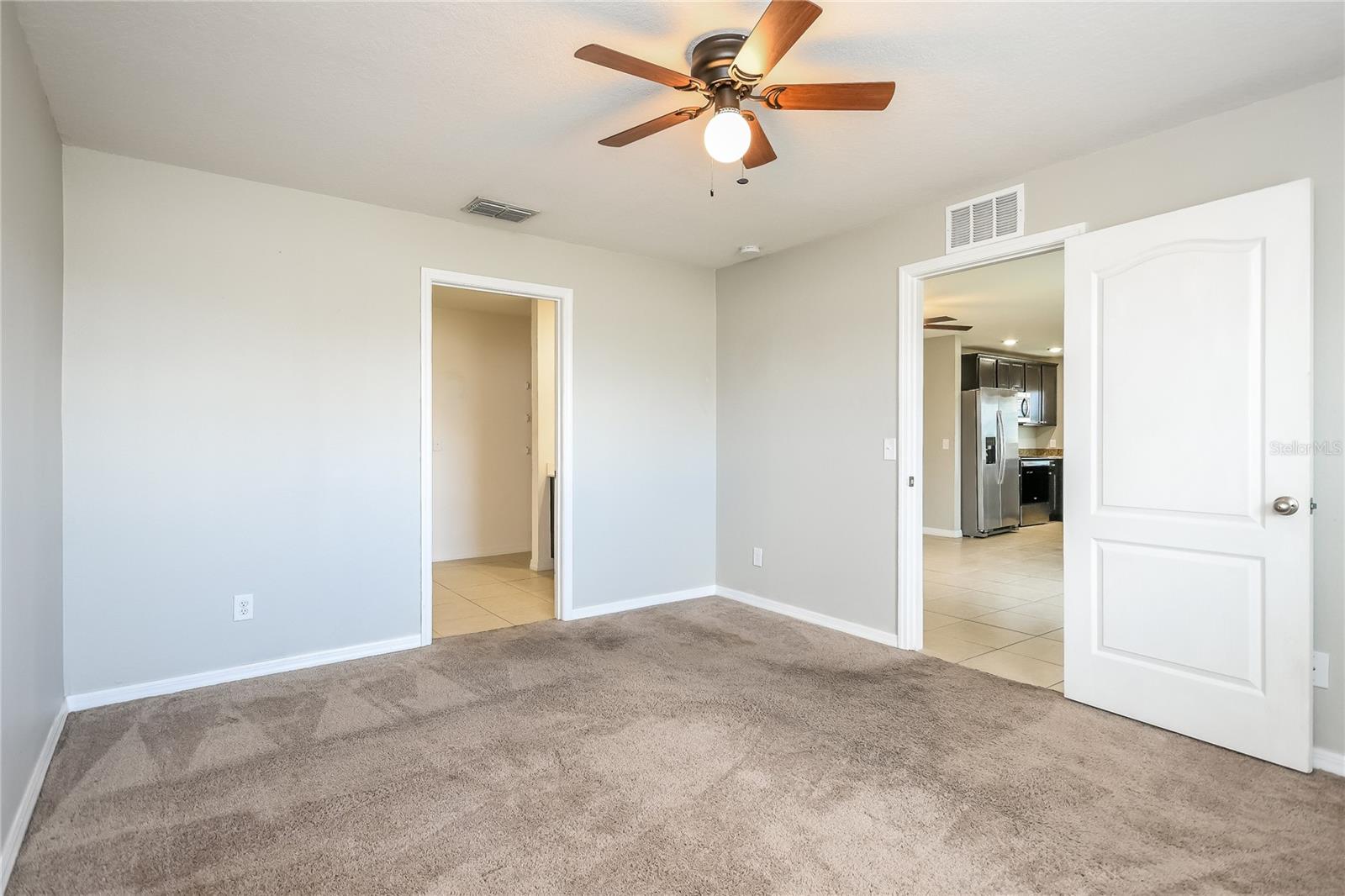 RIDGE AT SWAN LAKE - Residential Lease