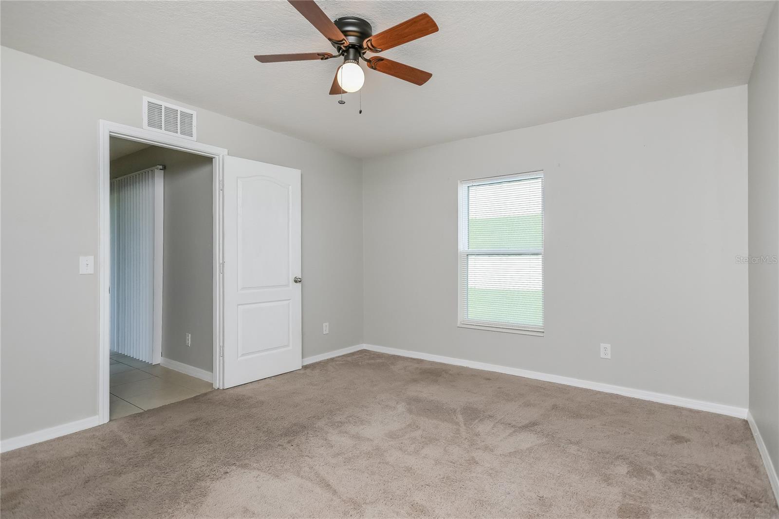 RIDGE AT SWAN LAKE - Residential Lease