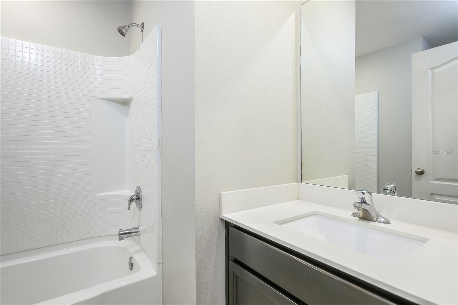 RIDGE AT SWAN LAKE - Residential Lease