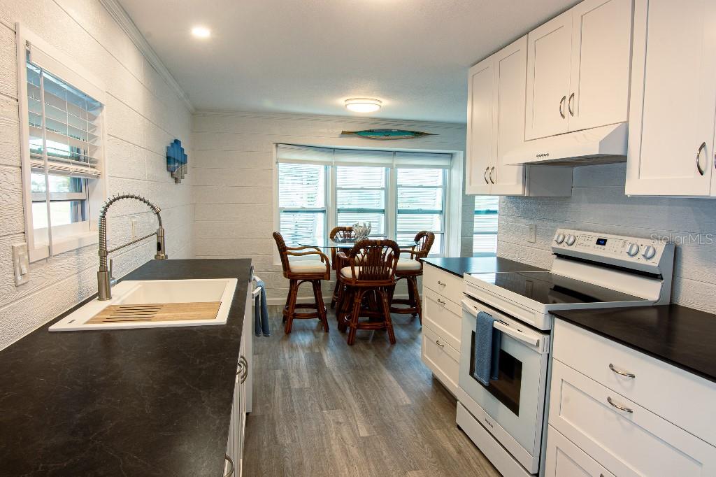 LEMON BAY ISLES PH 01 - Residential
