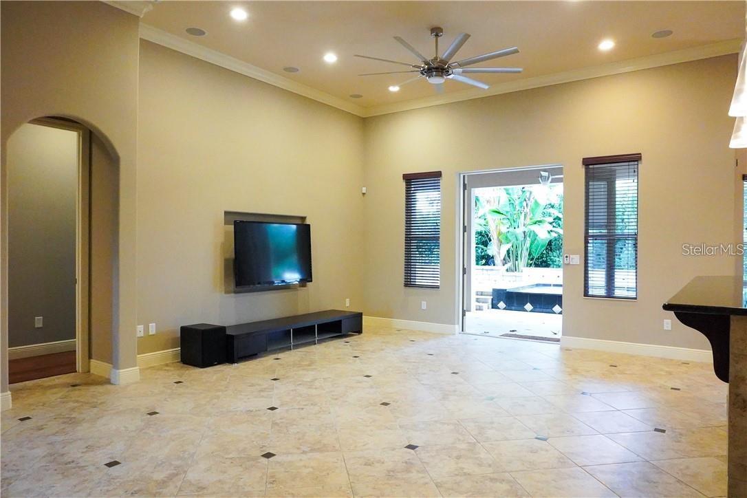 10232 YONAOMI CIRCLE