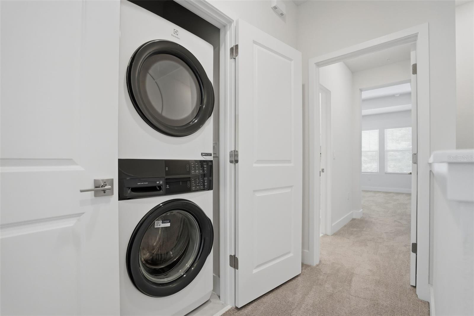 TOWNS AT KENWOOD - Residential Lease