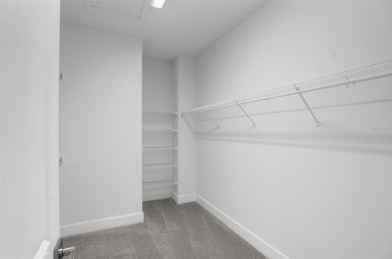 TOWNS AT KENWOOD - Residential Lease