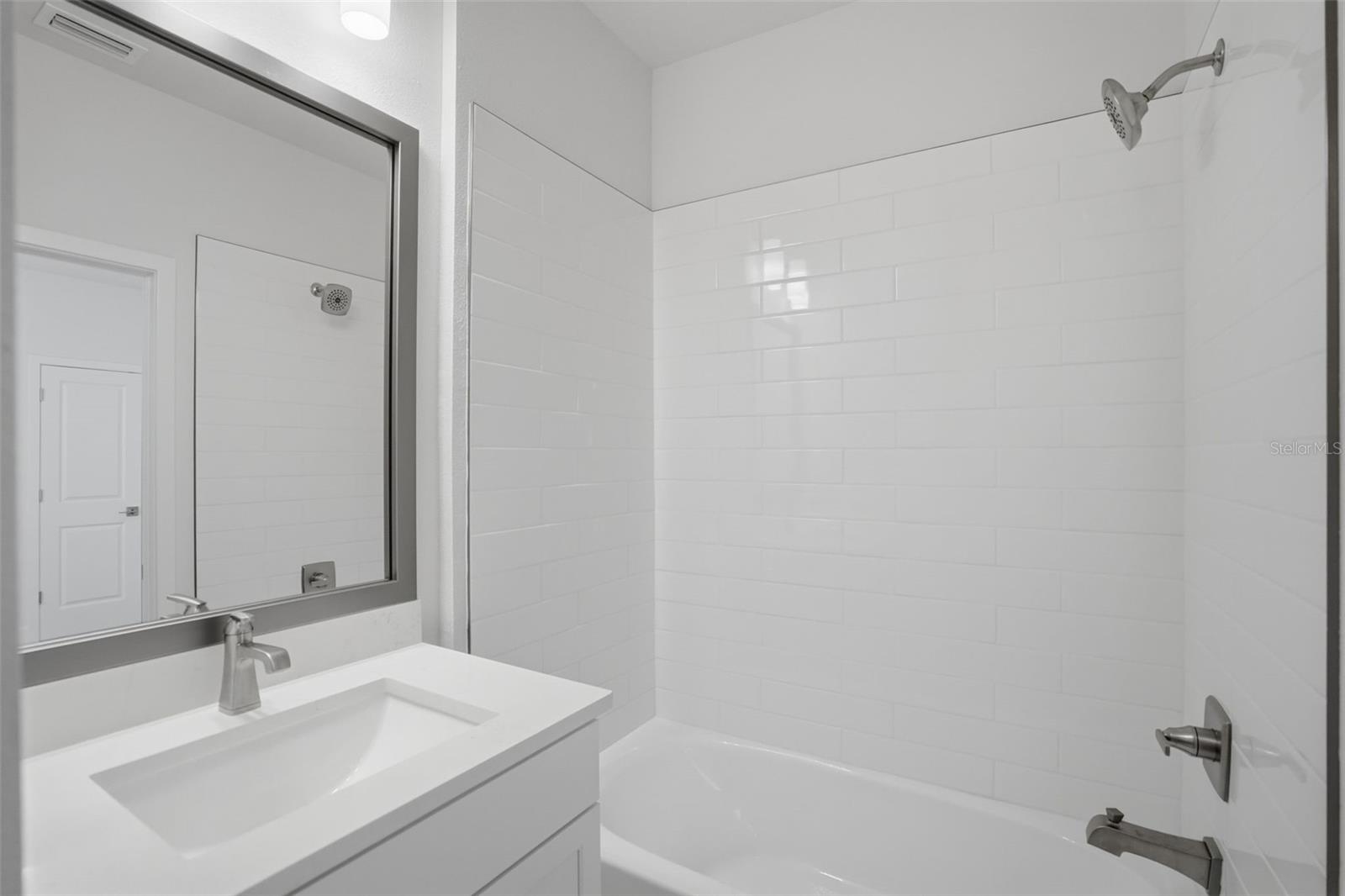 TOWNS AT KENWOOD - Residential Lease