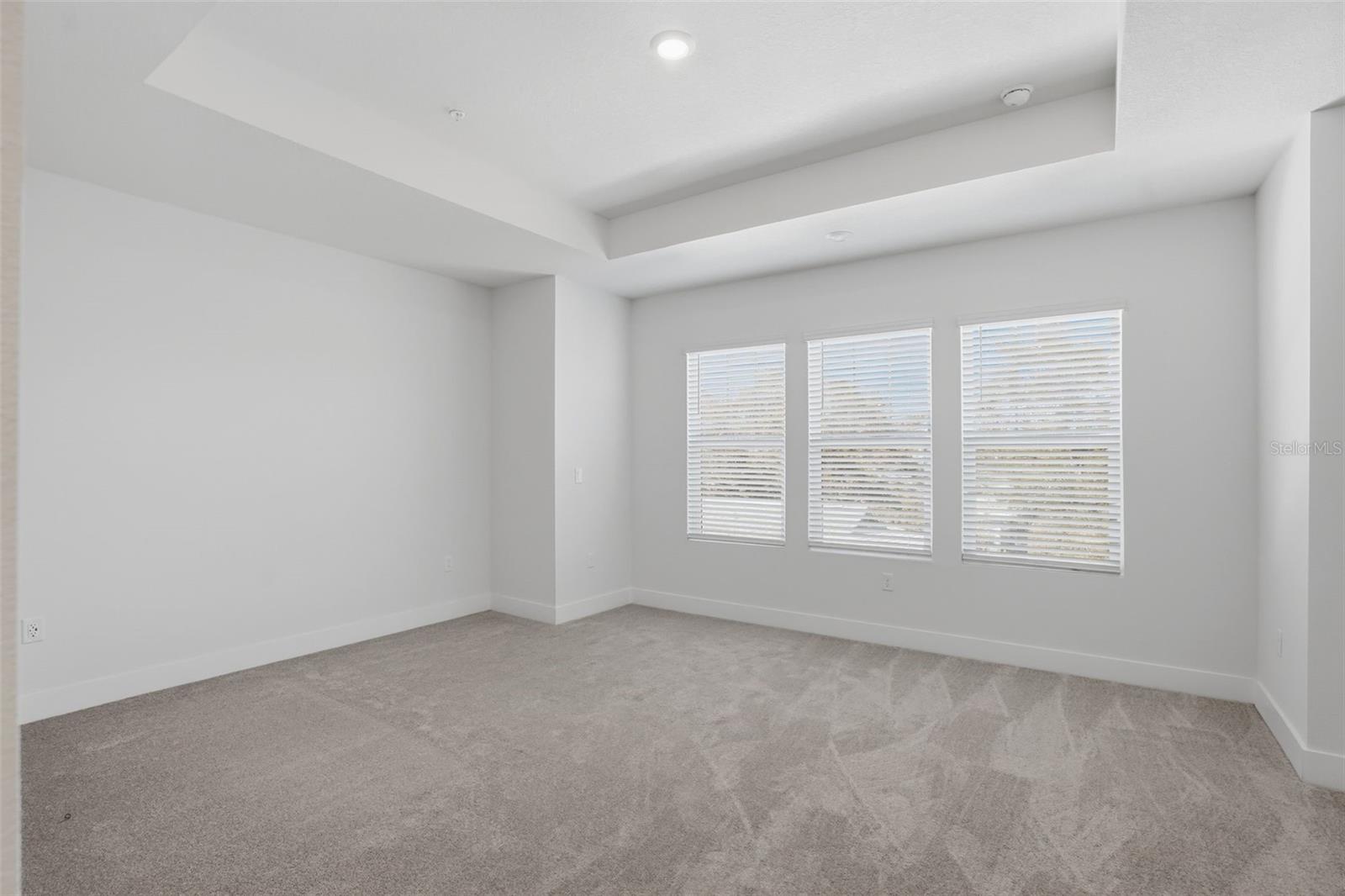 TOWNS AT KENWOOD - Residential Lease