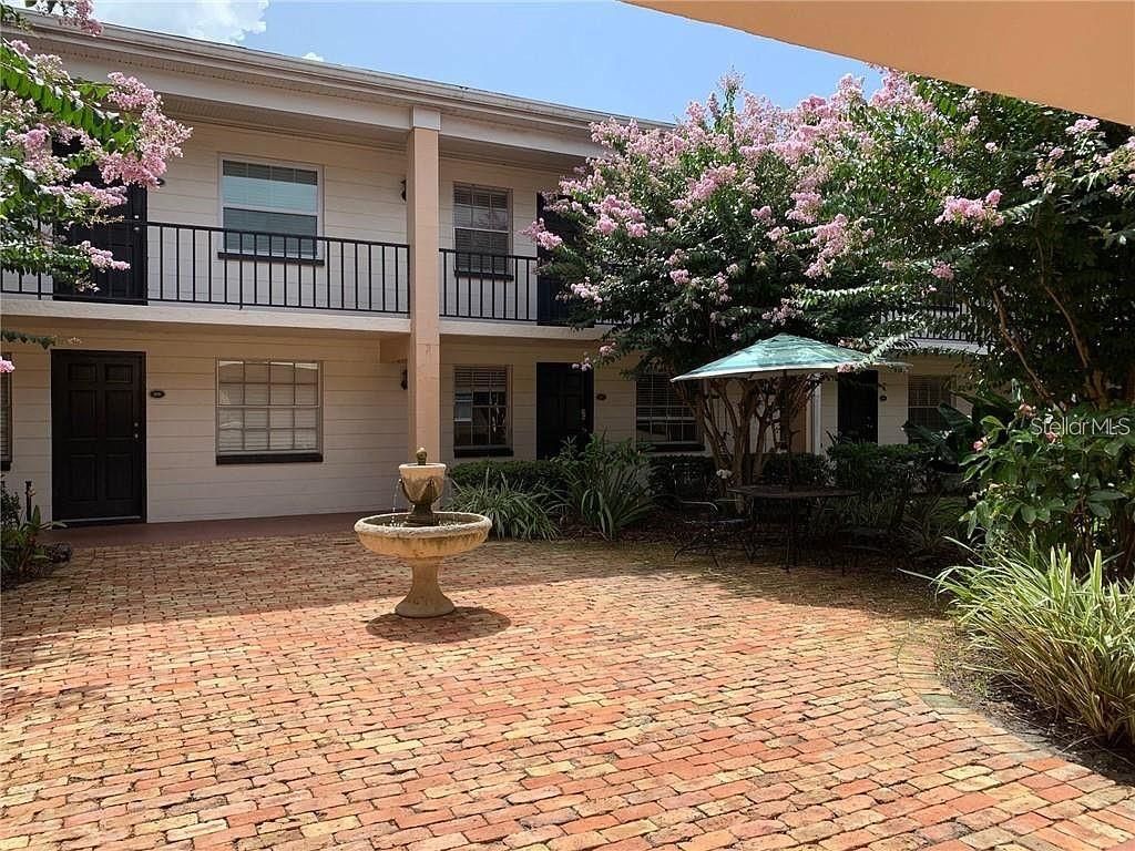 Photo of 120 S Church Avenue #111, Tampa, FL 33609 (MLS # TB8482562)