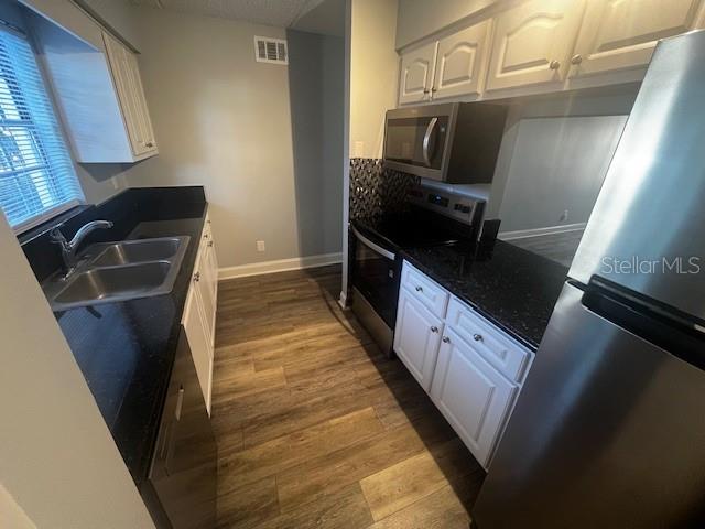 KINGSTON COURT VILLAS - Residential