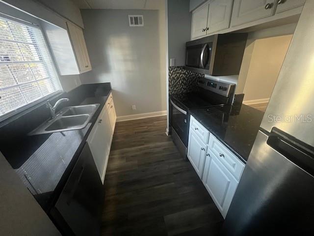 KINGSTON COURT VILLAS - Residential