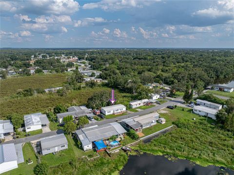 A home in LAKELAND