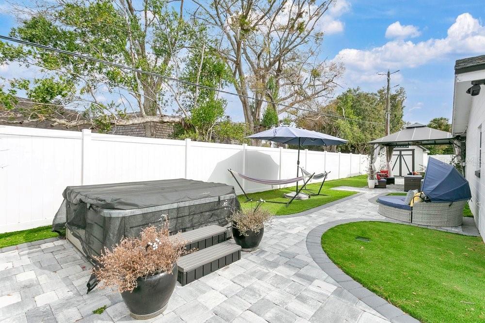 CASA ALOMA - Residential