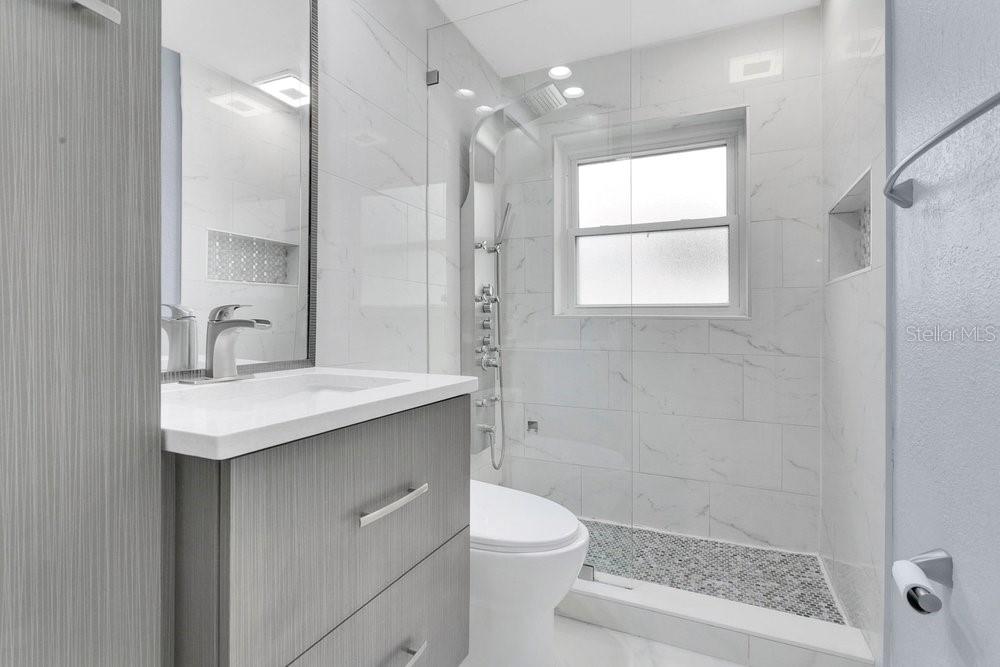 CASA ALOMA - Residential