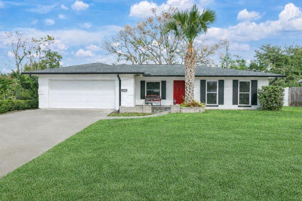 Photo of 2809 Casa Aloma Way, Winter Park, FL 32792 (MLS # O6379719)