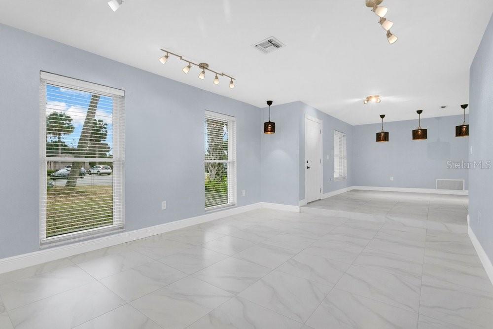 CASA ALOMA - Residential