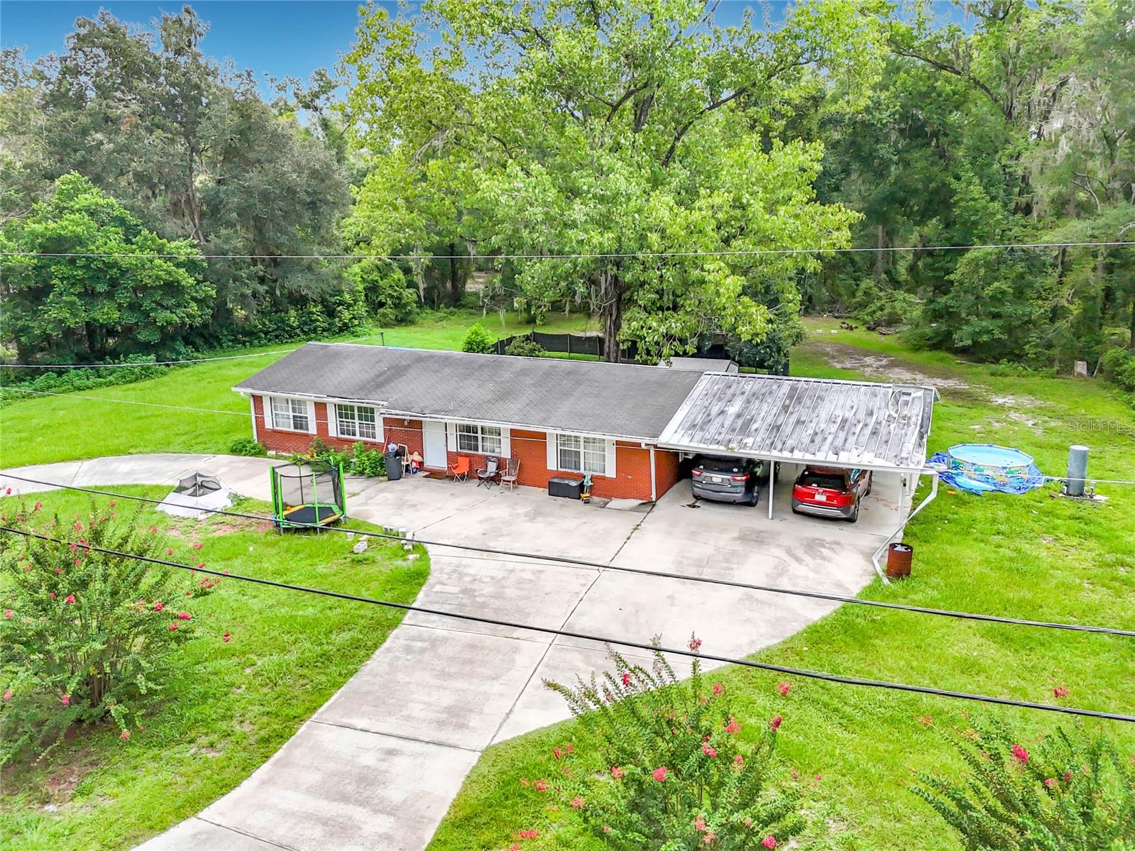 173 SE ANDREWS DRIVE
