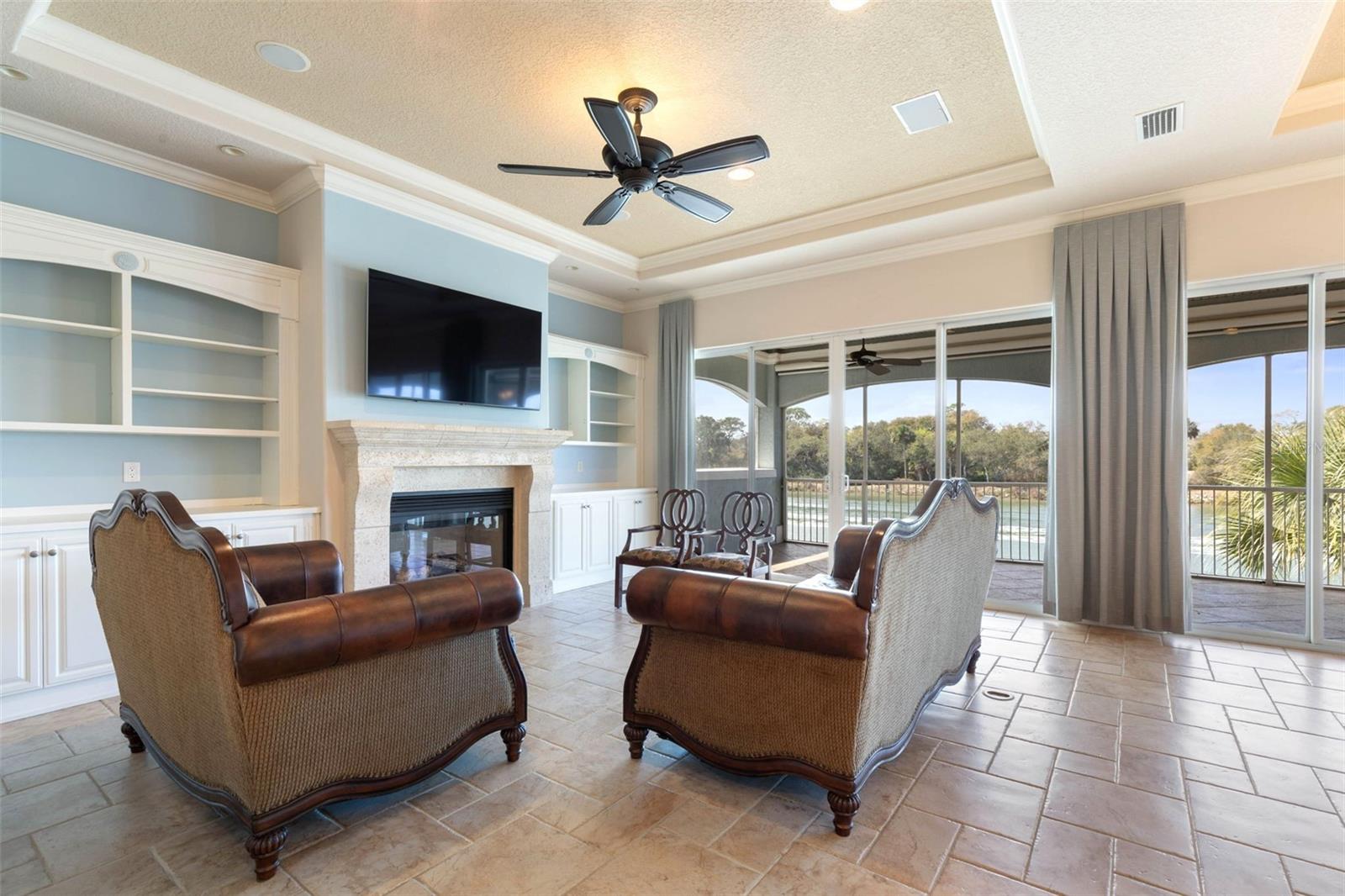 262 YACHT HARBOR DRIVE