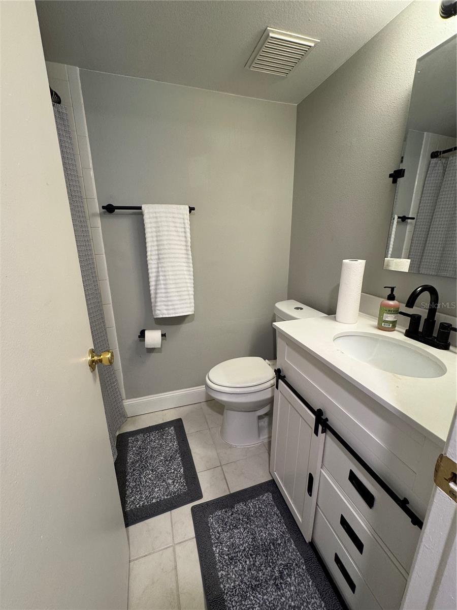 EAST LAKE WOODLANDS CYPRESS ESTATES - Residential Lease