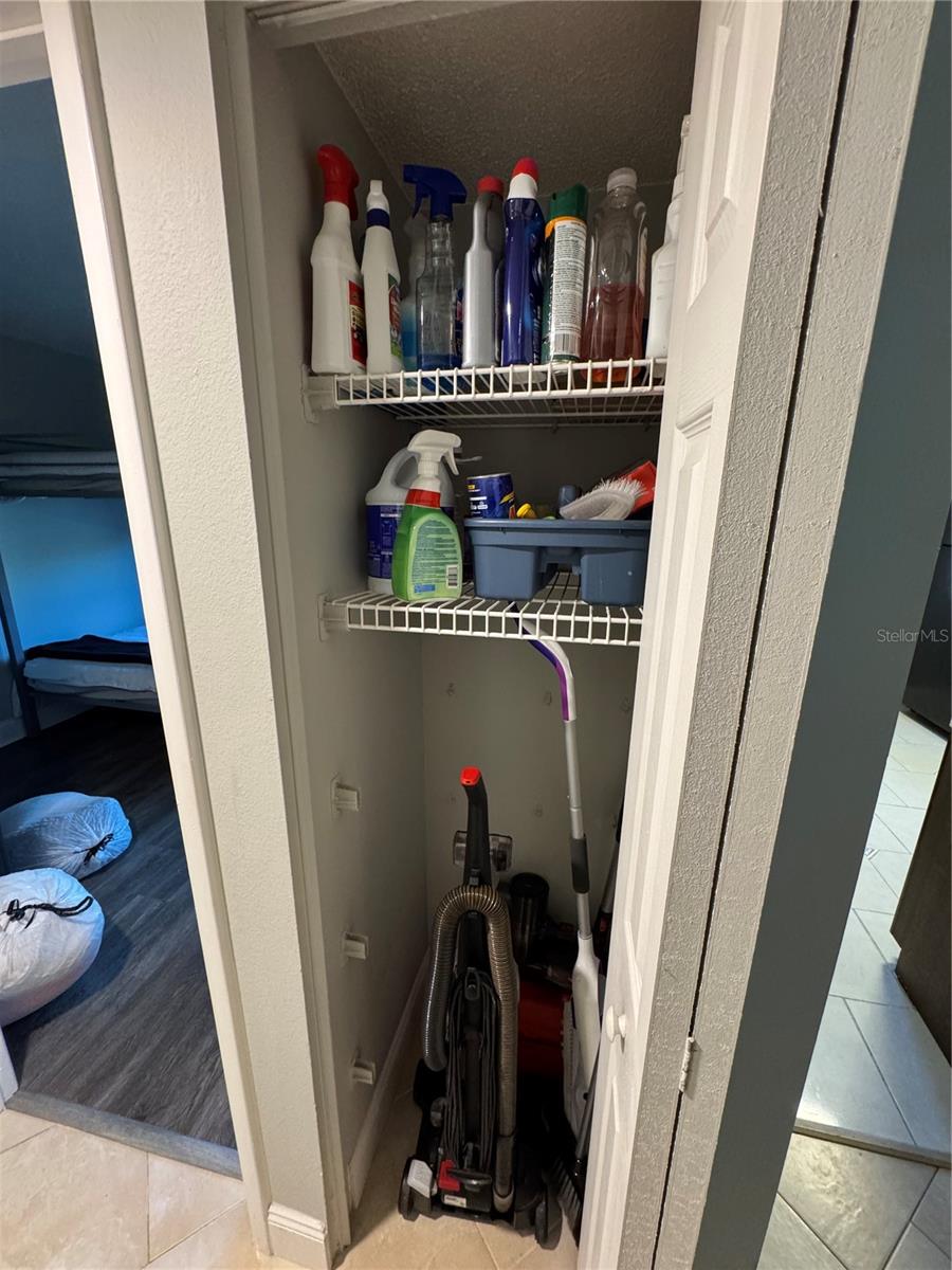 EAST LAKE WOODLANDS CYPRESS ESTATES - Residential Lease