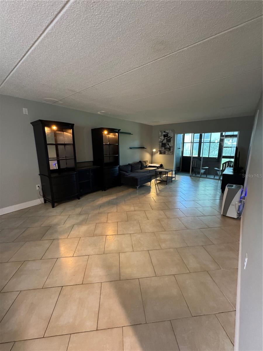 EAST LAKE WOODLANDS CYPRESS ESTATES - Residential Lease