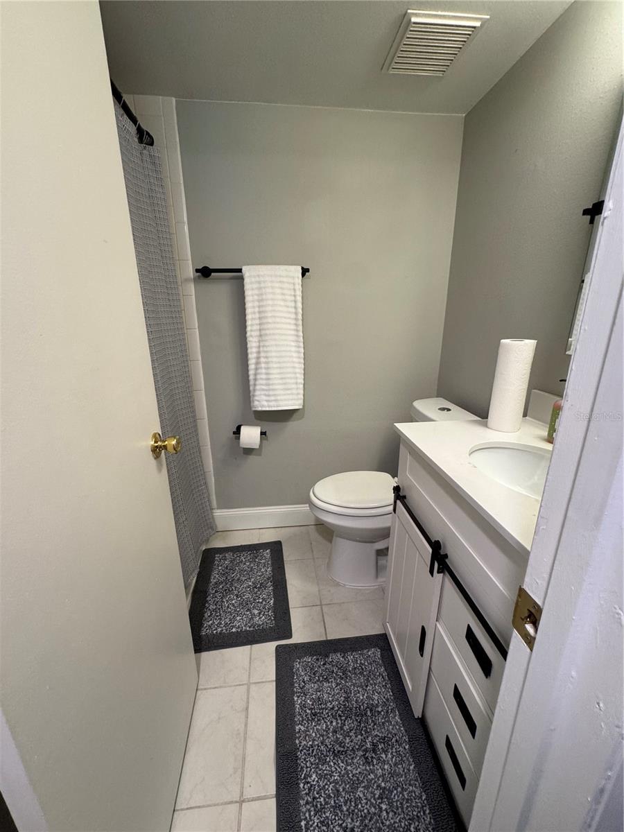 EAST LAKE WOODLANDS CYPRESS ESTATES - Residential Lease