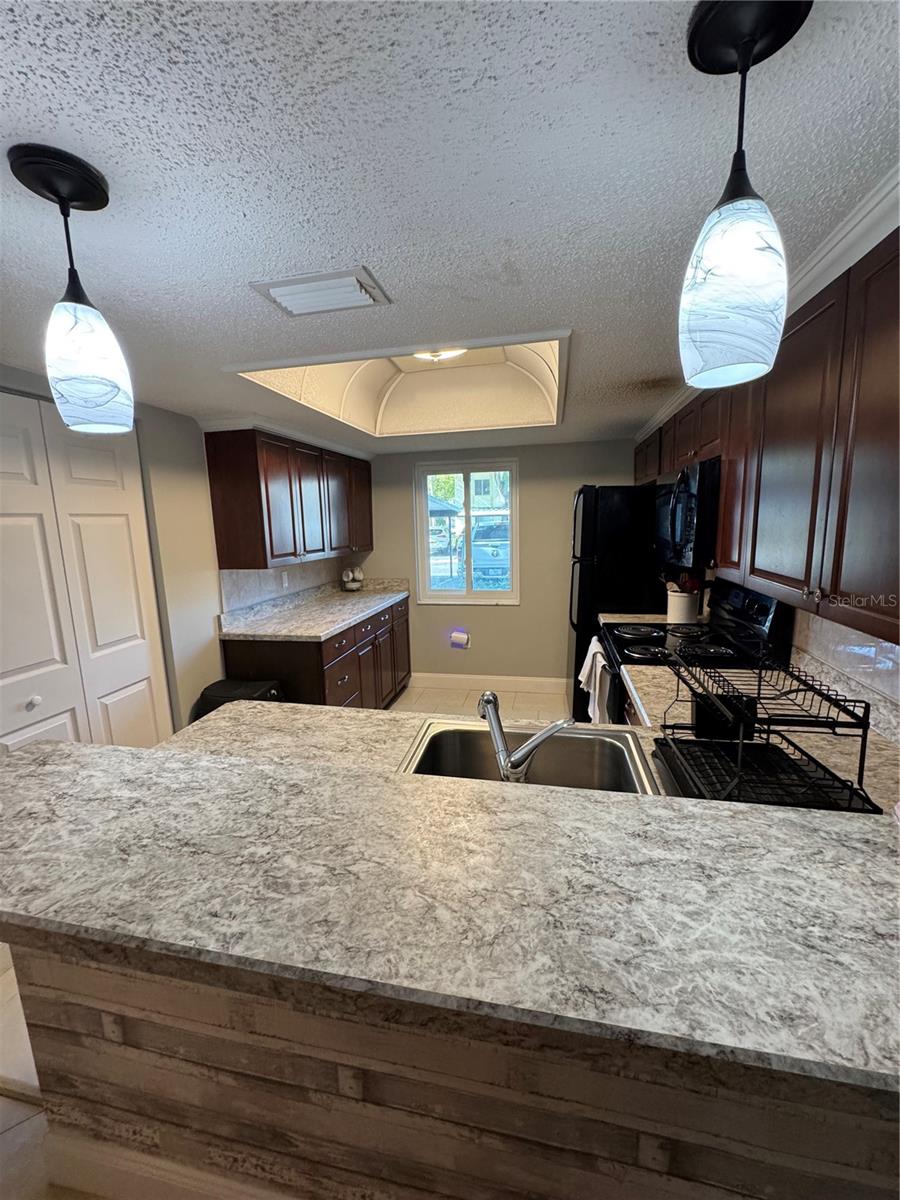 EAST LAKE WOODLANDS CYPRESS ESTATES - Residential Lease