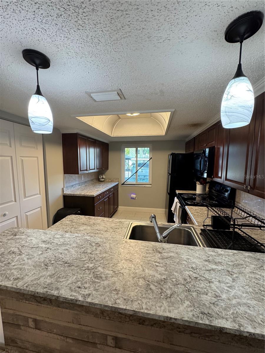 EAST LAKE WOODLANDS CYPRESS ESTATES - Residential Lease