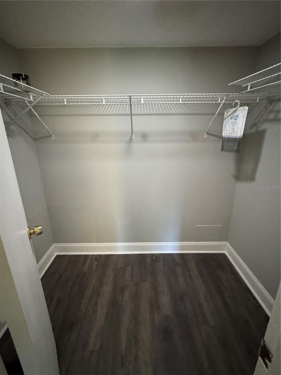 EAST LAKE WOODLANDS CYPRESS ESTATES - Residential Lease