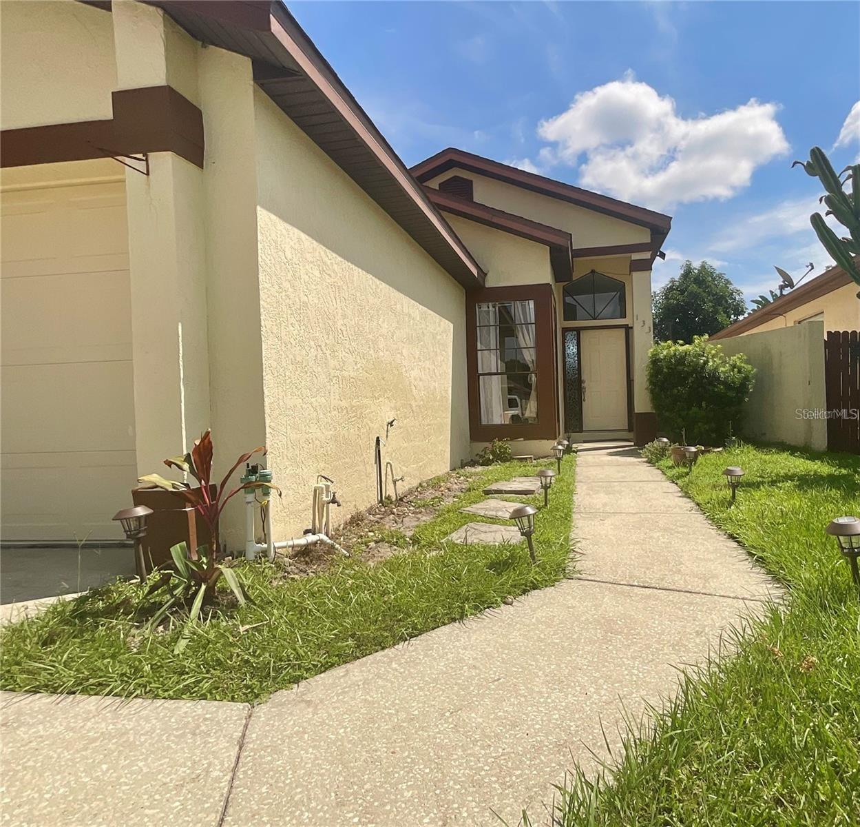 CONCORD WOODS VILLAGE SEC 1 - Residential Lease