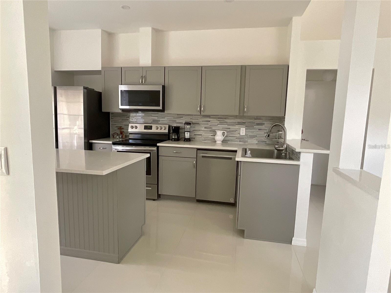 CONCORD WOODS VILLAGE SEC 1 - Residential Lease