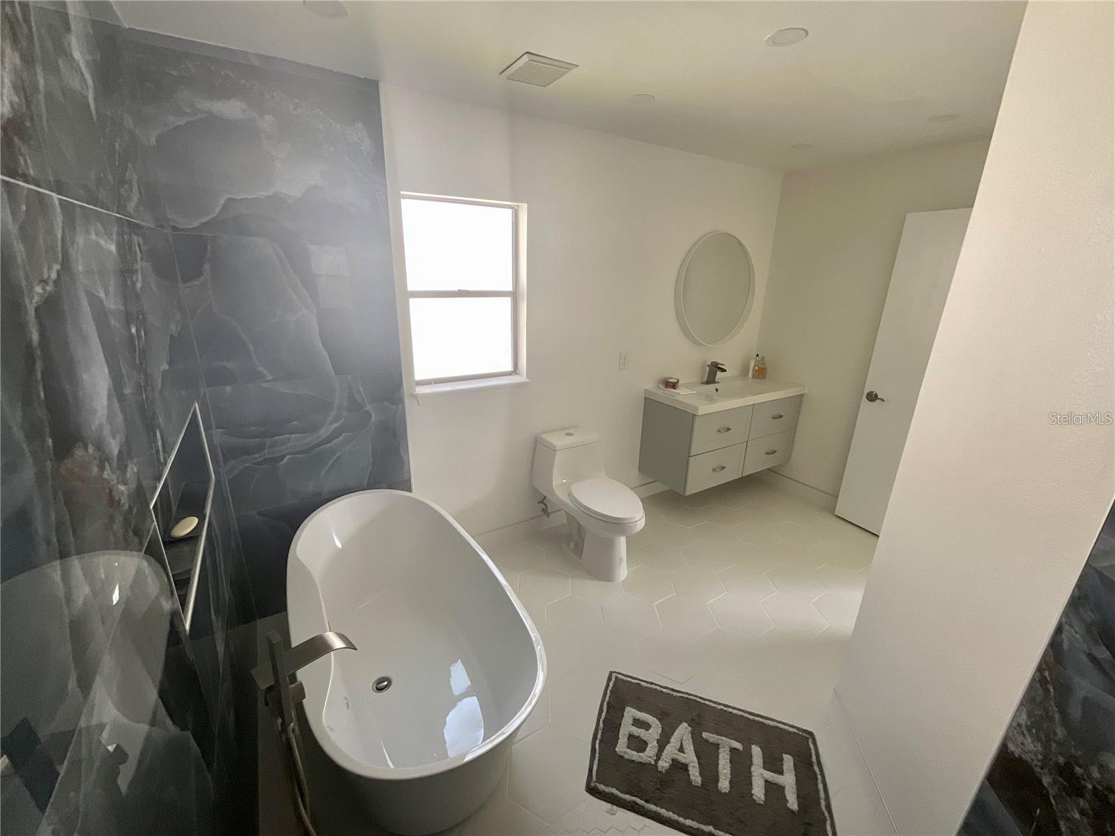 CONCORD WOODS VILLAGE SEC 1 - Residential Lease