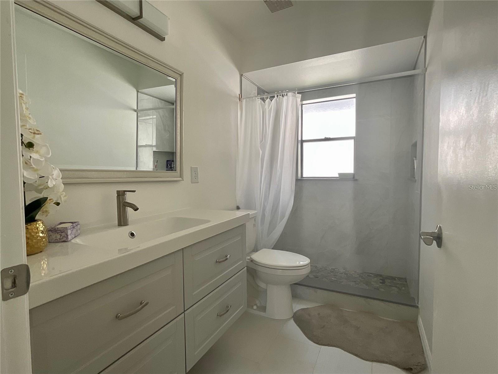 CONCORD WOODS VILLAGE SEC 1 - Residential Lease