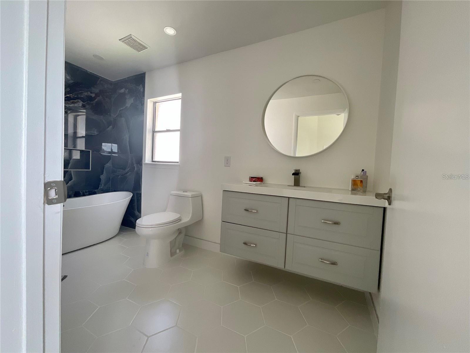 CONCORD WOODS VILLAGE SEC 1 - Residential Lease