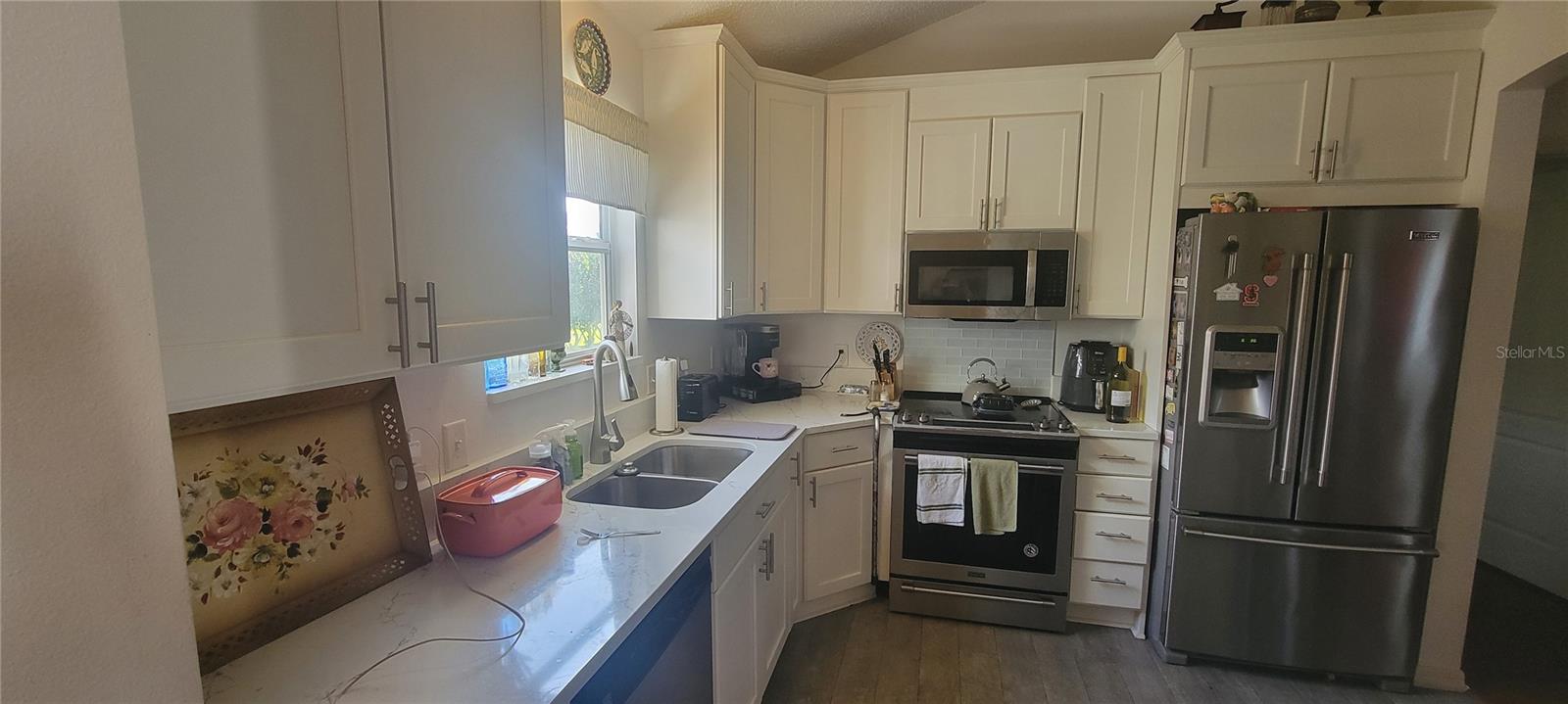 3033 MAYWOOD COURT
