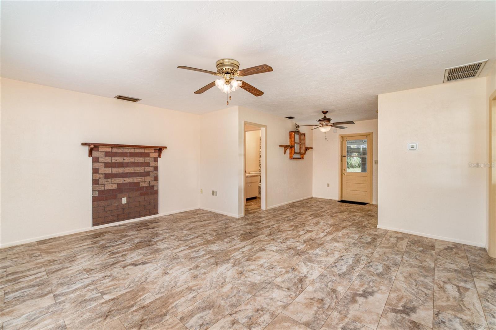 HINCKLEYS SUB - Residential